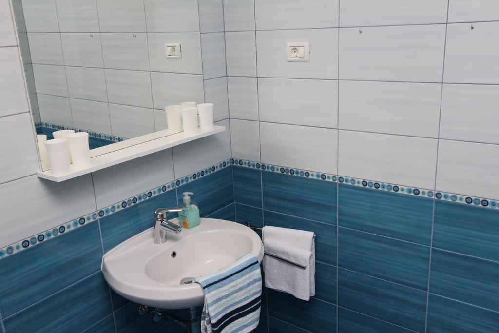 Apartment Mitton 2 Ровінь Екстер'єр фото